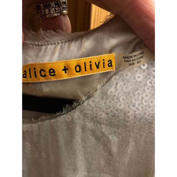 Alice + Olivia sequenced Cream Silk ruffled sleevless dress size small - Picture 10 of 10